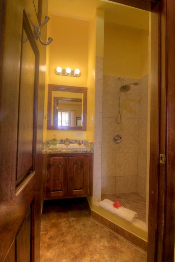 The White Horse Inn - Hopkins Village Beach Belize Rom bilde